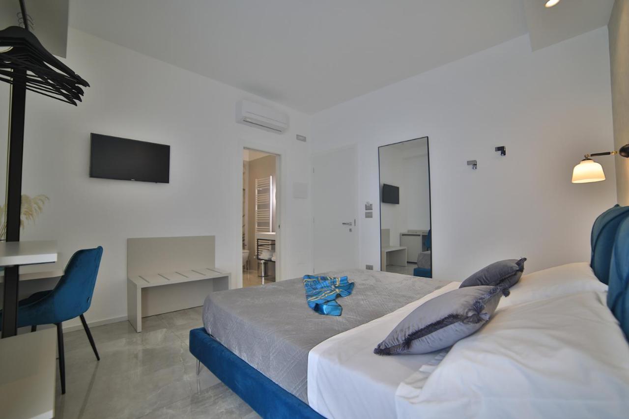 Calaluna Rooms Порто Чезарео Екстериор снимка