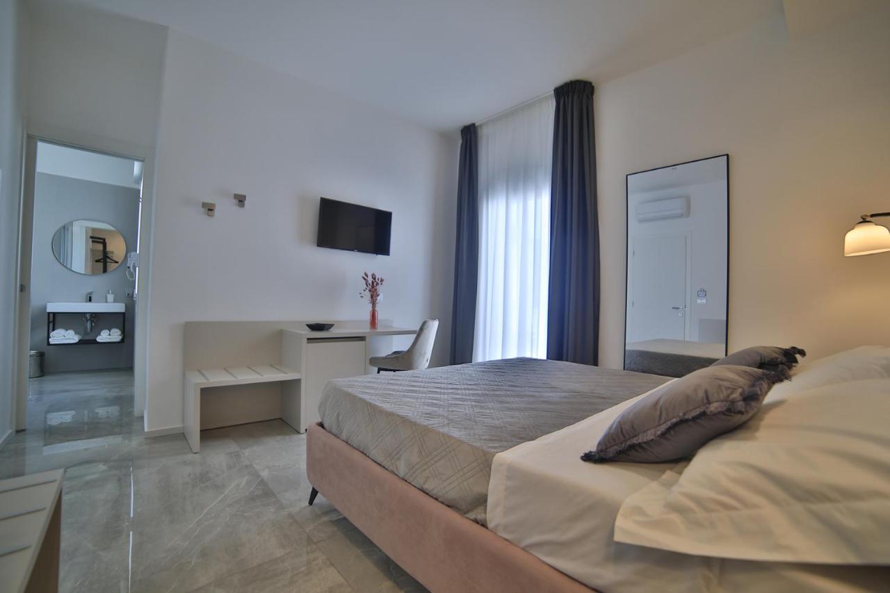 Calaluna Rooms Порто Чезарео Екстериор снимка