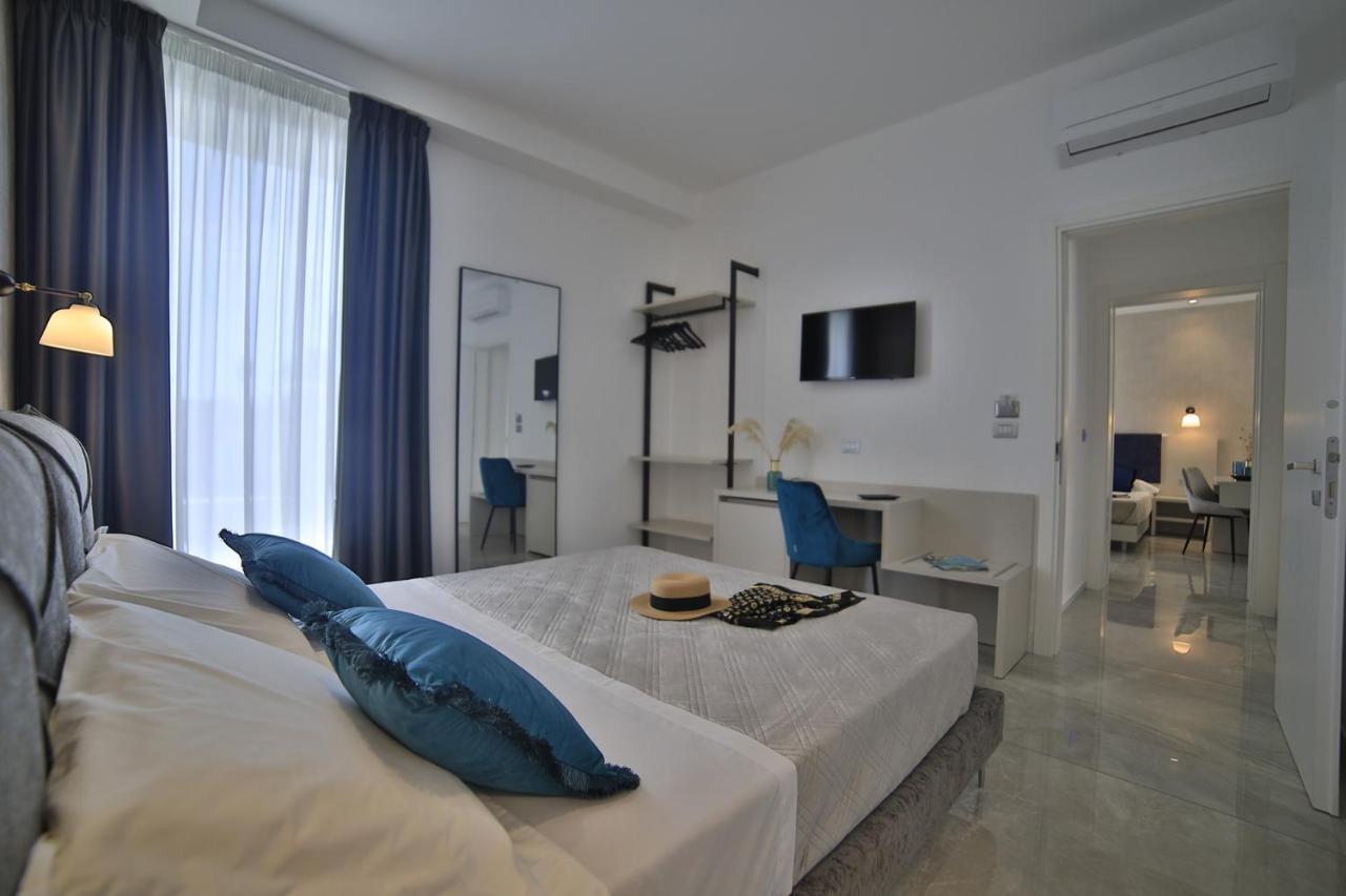 Calaluna Rooms Порто Чезарео Екстериор снимка