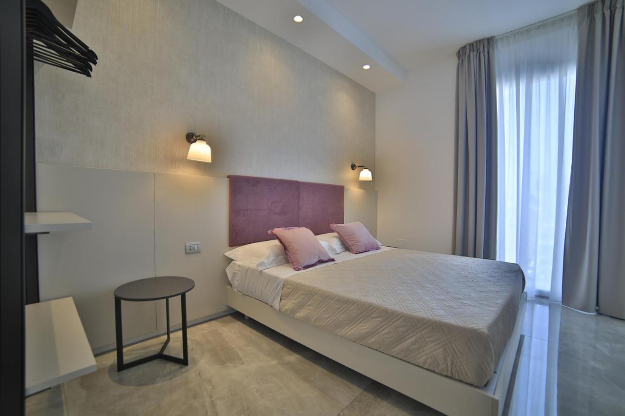 Calaluna Rooms Порто Чезарео Екстериор снимка