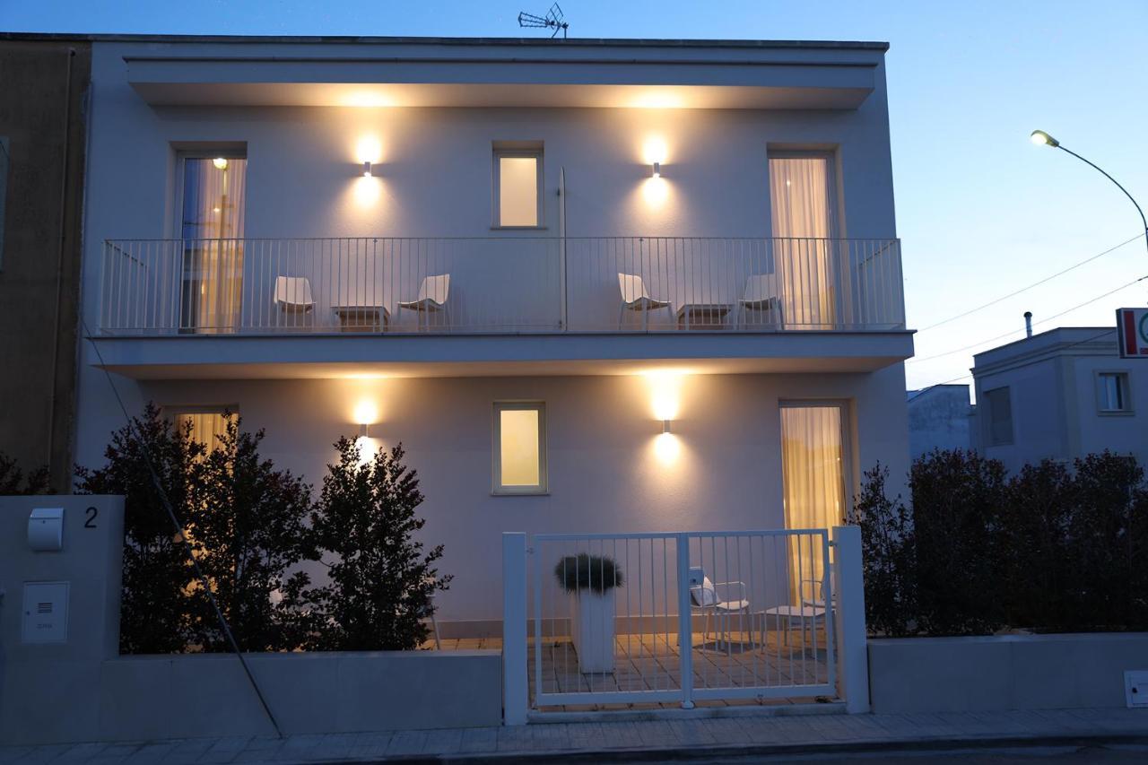 Calaluna Rooms Порто Чезарео Екстериор снимка